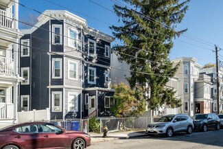 206 Norwell St, Dorchester Center, MA 02124