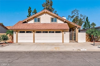 6633 E Paseo Del Norte, Anaheim, CA 92807