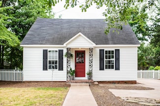 208 York Ave NW, Cullman, AL 35055