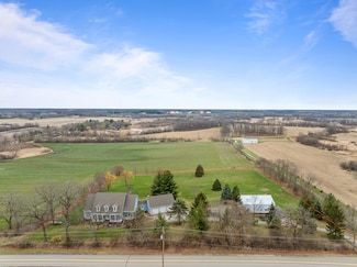 6659 Buckby Rd, Lake Geneva, WI 53147