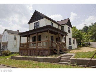 703 Indiana St, Martins Ferry, OH 43935