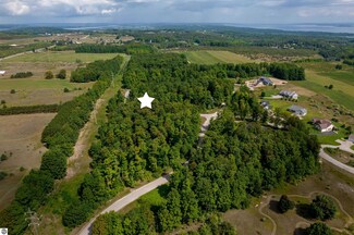 8245 E Boca Vista Trail Unit 26, Traverse City, MI 49684