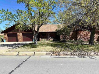 2820 Edgewater Dr, Woodward, OK 73801