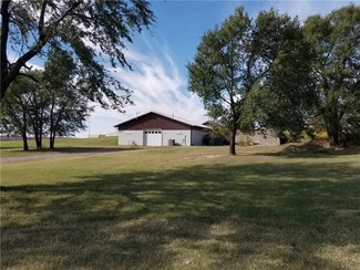 706 S Pennsylvania Ave, Mangum, OK 73554