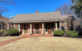 377 Winthrop Ct, Montgomery, AL 36104