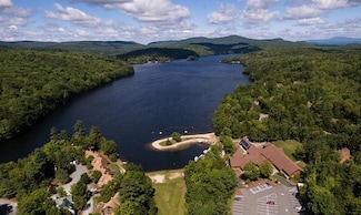 16 Clearwater Dr Unit 132, Grantham, NH 03753