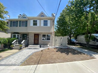 93 Gower St, Staten Island, NY 10314