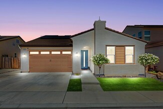 4113 Sussex Ave, Clovis, CA 93619