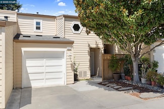 6625 Pioneer Ln, Dublin, CA 94568