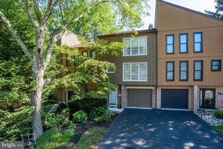 60 Winged Foot Dr, Reading, PA 19607