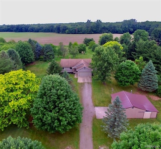 5393 Huschke Rd, Webberville, MI 48892