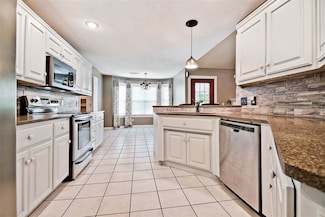 2951 Brandy Ln, Springdale, AR 72762