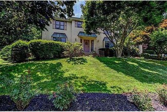 20 Langton Ln, Newtown Square, PA 19073