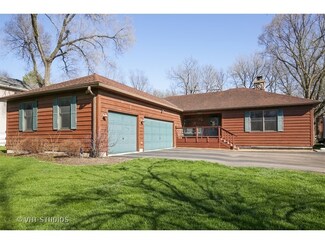 10318 Kendall Ave, Algonquin, IL 60102