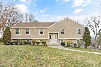 27 Amberwood Dr, Winchester, MA 01890