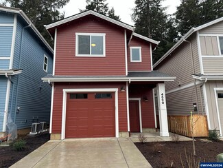 4530 SE Fleming St, South Beach, OR 97366