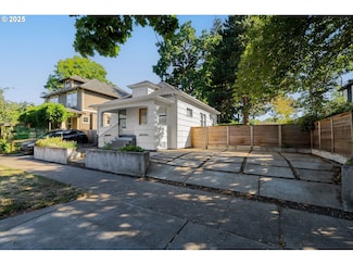 5416 N Depauw St, Portland, OR 97203