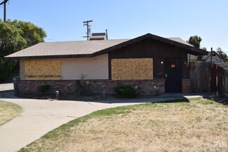 273 Bernard St, Bakersfield, CA 93305