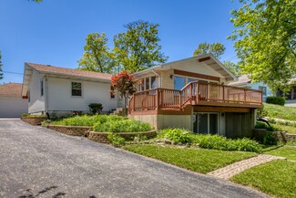33142 N Cove Rd, Grayslake, IL 60030