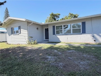 2101 43rd Ln SW, Naples, FL 34116