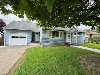 505 Winston Dr, Endicott, NY 13760