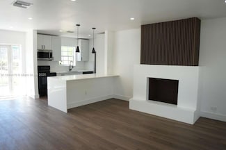 2411 SW 50th Terrace, Plantation, FL 33317