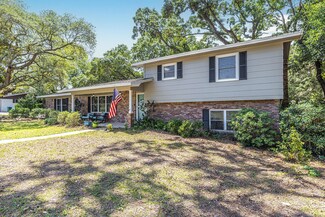 28 Poplar Ave, Shalimar, FL 32579
