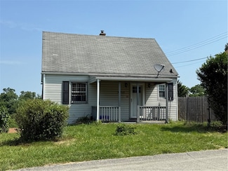 1728 Iowa Ave, West Mifflin, PA 15122