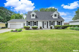 2240 Mockingbird Ln, Washington, IL 61571