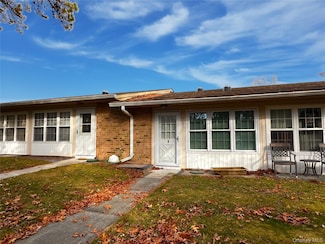 312 Woodbridge Dr Unit C, Ridge, NY 11961