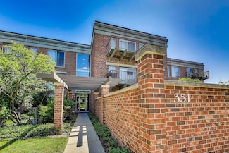351 Kelburn Rd Unit 112, Deerfield, IL 60015