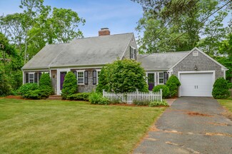 12 Leavitt Ln, Harwich Port, MA 02646