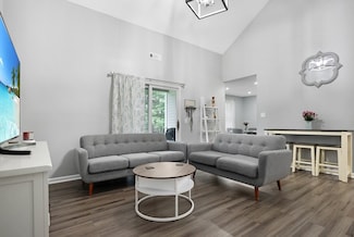 84 Tennis Plaza Rd Unit 46, Dracut, MA 01826