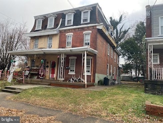 6927 Tulip St, Philadelphia, PA 19135