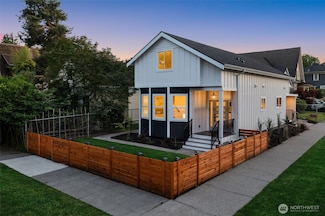 351 17th Ave E, Seattle, WA 98112