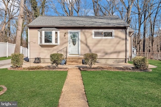 4 Spring Knoll Dr, Pasadena, MD 21122