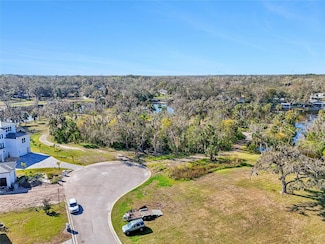 8331 Alafia Pointe Dr, Riverview, FL 33578