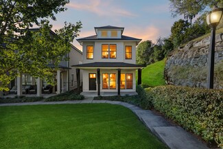 220 Copley Ln, Nashville, TN 37204