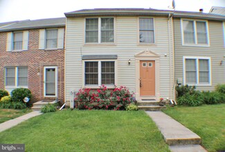 26 Hunt Cup Cir, Owings Mills, MD 21117