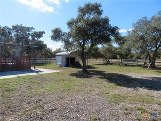 13860 Texas 111, Edna, TX 77957