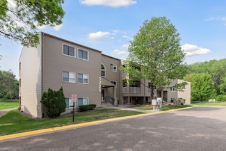1225 Ferndale St N Unit B16, Maplewood, MN 55119
