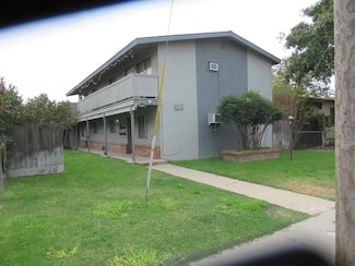 325 W H St, Oakdale, CA 95361