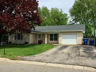 704 Academy Rd, Culver, IN 46511