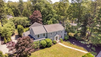 65 Blake Rd, Lexington, MA 02420