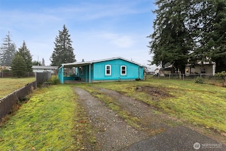 1612 W Young St, Elma, WA 98541