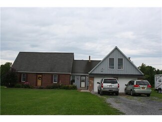 1820 Melvin Hill Rd, Phelps, NY 14532