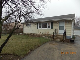 2734 Sunset Ave, Waukegan, IL 60087