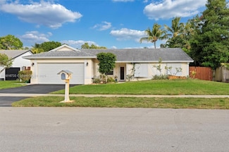 4760 SW 57th Ave, Davie, FL 33314