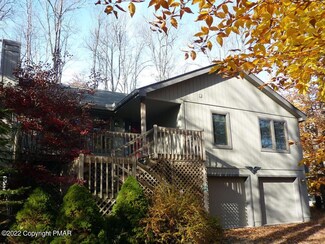 5231 Woodland Ave, Pocono Pines, PA 18350