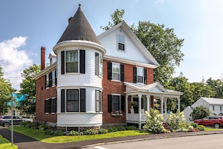 5 Mountain Ave Unit 4, Woodstock, VT 05091